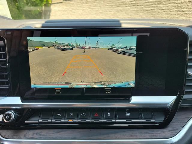 2026 GMC Sierra 1500 Crew Cab, Short Bed, SLT, 4WD