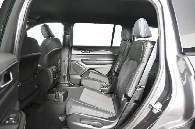 2026 Jeep Grand Cherokee L Laredo 4x4