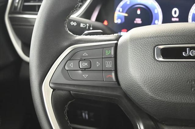 2026 Jeep Grand Cherokee L Laredo 4x4
