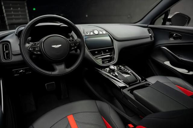 2024 Aston Martin DBX 707