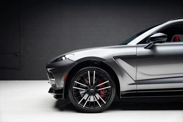 2024 Aston Martin DBX 707