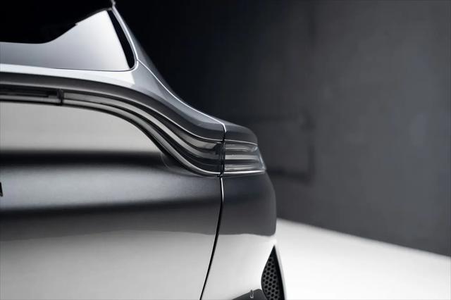 2024 Aston Martin DBX 707