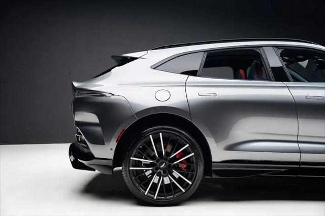 2024 Aston Martin DBX 707