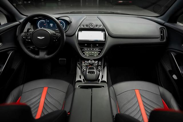 2024 Aston Martin DBX 707