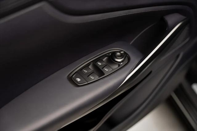 2024 Aston Martin DBX 707