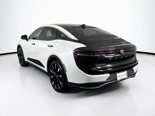 2024 Toyota Crown Platinum