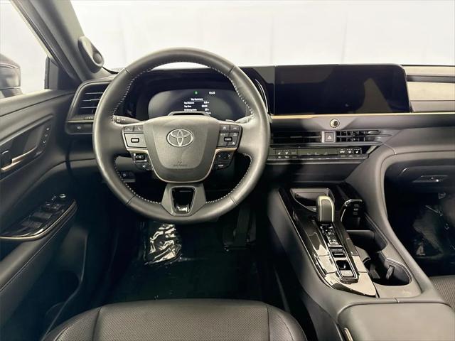 2024 Toyota Crown Platinum