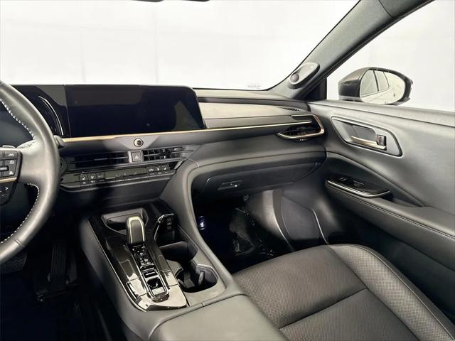 2024 Toyota Crown Platinum