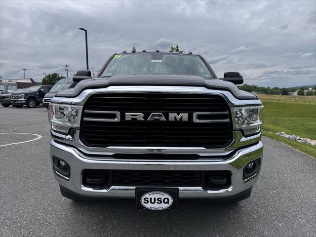 2019 RAM 3500 Big Horn Crew Cab 4x4 8 Box 2019 RAM 3500 Big Horn Crew Cab 4x4 8 Box
