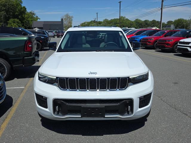 2023 Jeep Grand Cherokee Overland 4x4 2023 Jeep Grand Cherokee Overland 4x4
