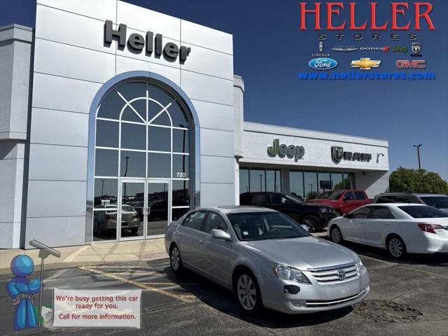 2005 Toyota Avalon XL for sale in Pontiac, IL