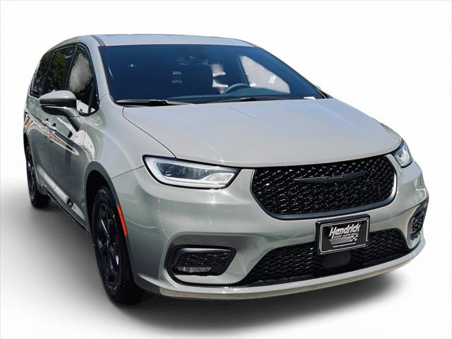 2022 Chrysler Pacifica Hybrid Touring L