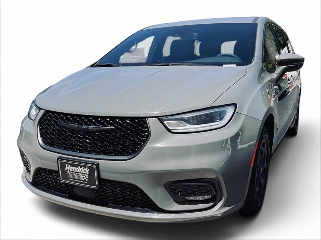 2022 Chrysler Pacifica Hybrid Touring L