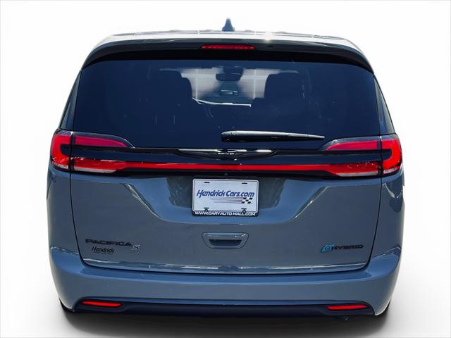 2022 Chrysler Pacifica Hybrid Touring L