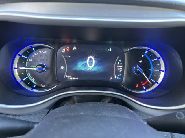 2022 Chrysler Pacifica Hybrid Touring L