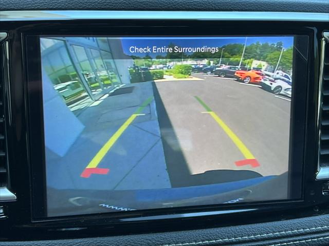 2022 Chrysler Pacifica Hybrid Touring L