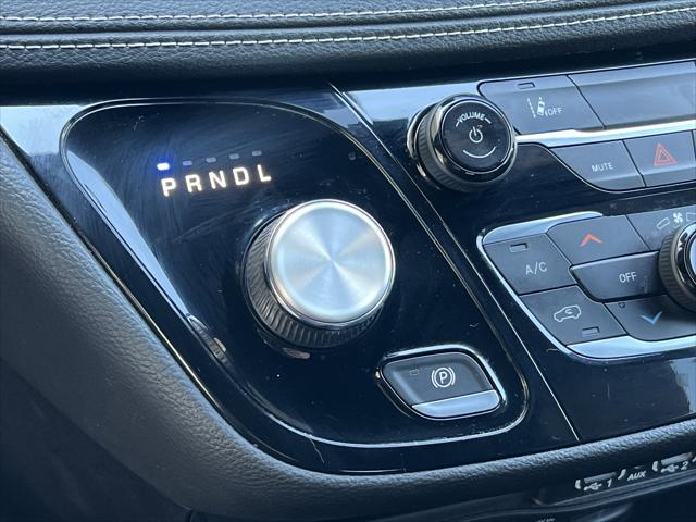 2022 Chrysler Pacifica Hybrid Touring L