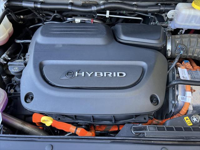 2022 Chrysler Pacifica Hybrid Touring L