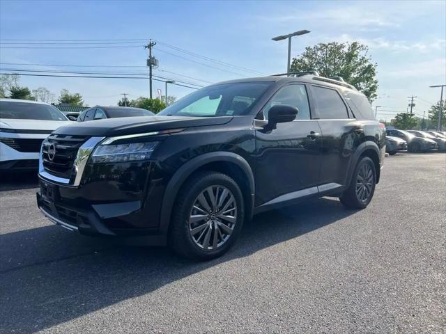 2023 Nissan Pathfinder SL 4WD
