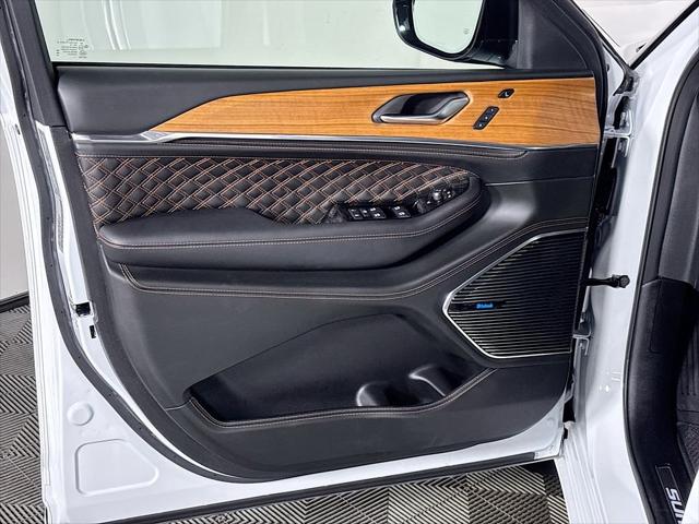 2025 Jeep Grand Cherokee Summit Reserve 4x4