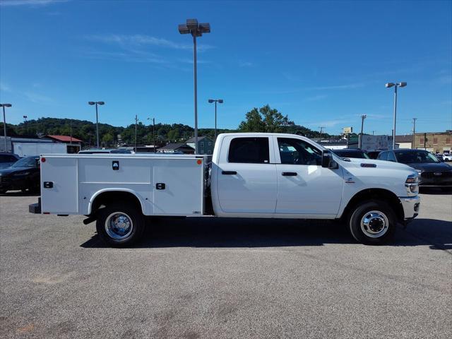 2026 RAM Ram 3500 Chassis Cab RAM 3500 TRADESMAN CREW CAB CHASSIS 4X4 60 CA 2026 RAM Ram 3500 Chassis Cab RAM 3500 TRADESMAN CREW CAB CHASSIS 4X4 60 CA