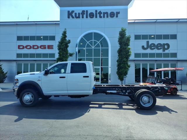 2026 RAM 5500 Chassis RAM 5500 TRADESMAN CHASSIS CREW CAB 4X4 84 CA