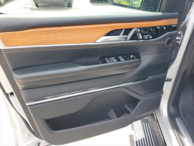2024 Jeep Grand Wagoneer L Series III 4x4