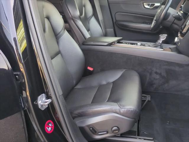 2019 Volvo XC60 T6 Momentum