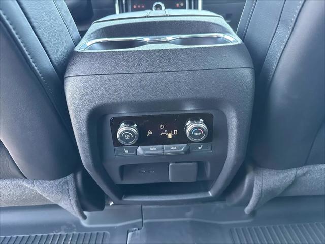 2026 GMC Acadia Denali Ultimate AWD