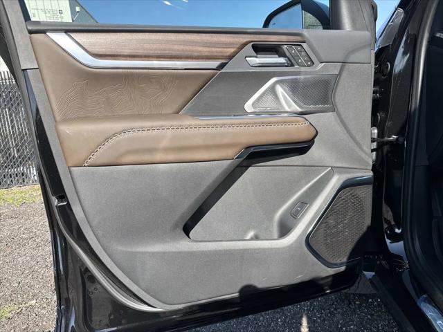 2026 GMC Acadia Denali Ultimate AWD