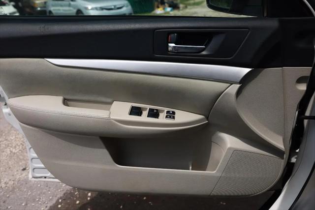 2012 Subaru Outback 2.5i Premium
