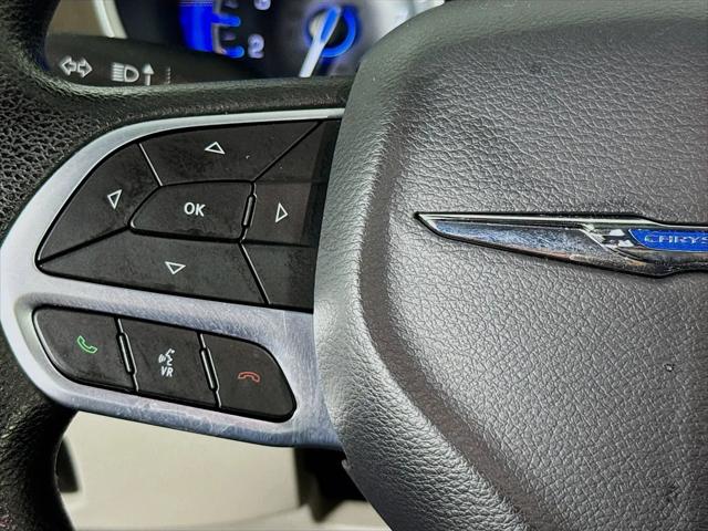 2020 Chrysler Voyager LX
