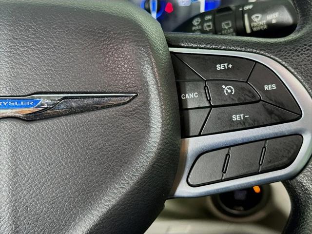 2020 Chrysler Voyager LX