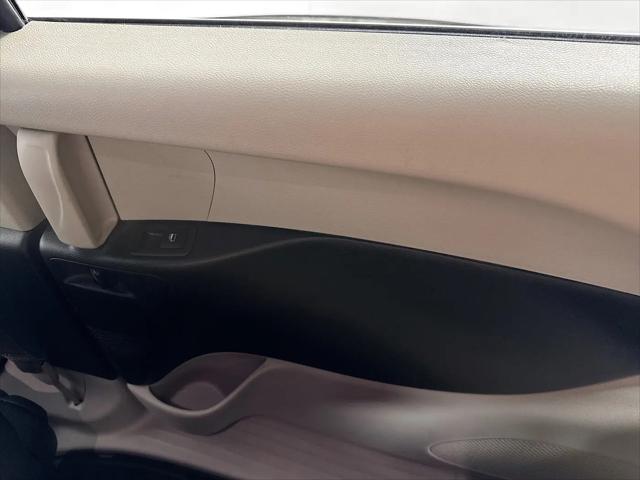 2020 Chrysler Voyager LX