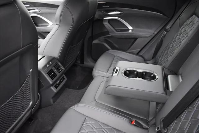 2026 Audi SQ5 Sportback Presige TFSI quattro S tronic