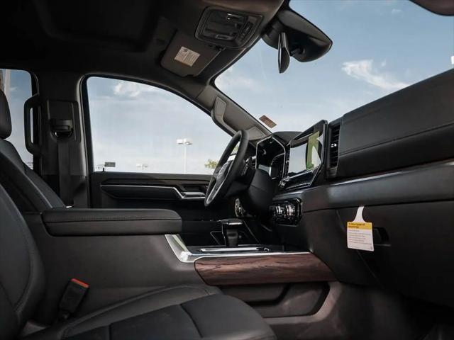 2026 GMC Sierra 1500 Crew Cab, Short Bed, SLT, 4WD