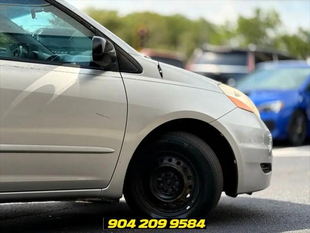 2009 Toyota Sienna CE