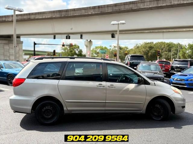 2009 Toyota Sienna CE