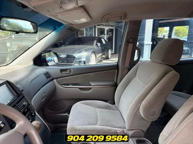 2009 Toyota Sienna CE