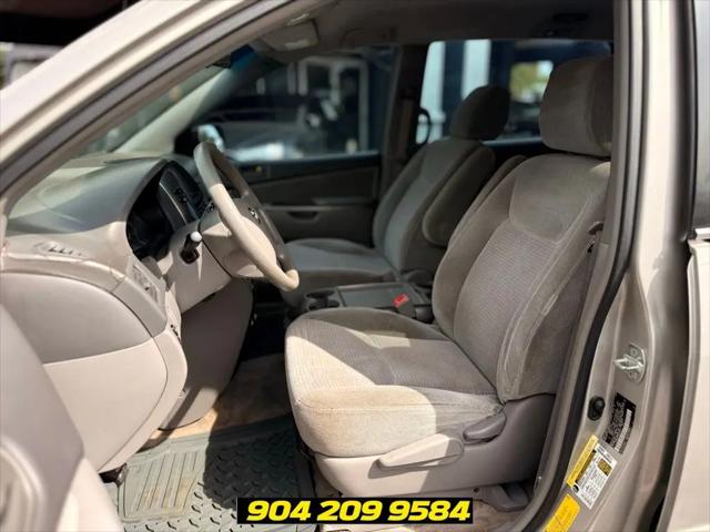 2009 Toyota Sienna CE