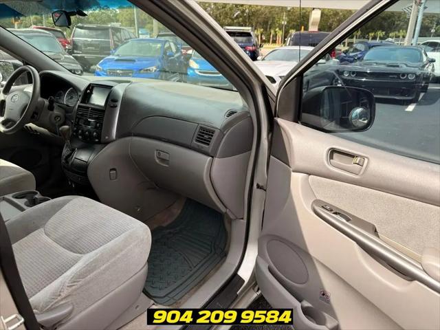 2009 Toyota Sienna CE