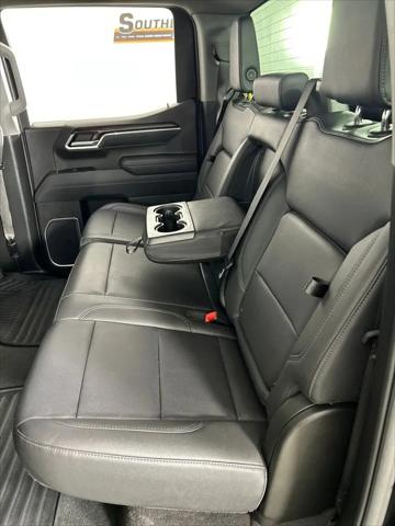 2025 GMC Sierra 1500 4WD Crew Cab Short Box SLT