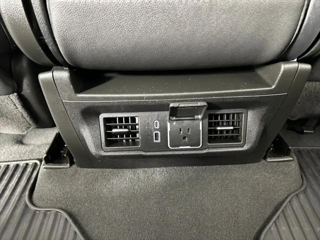 2025 GMC Sierra 1500 4WD Crew Cab Short Box SLT
