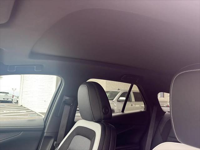 2024 Chevrolet V Blazer eAWD 2LT