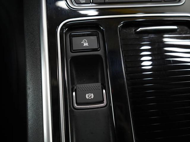 2018 Jaguar XF 25t Premium