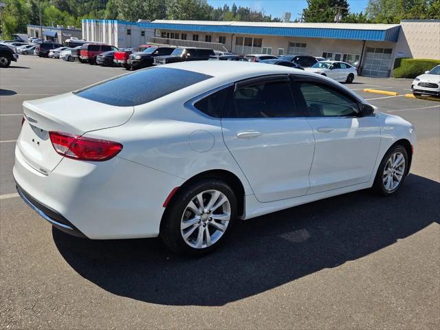 2015 Chrysler 200 Limited