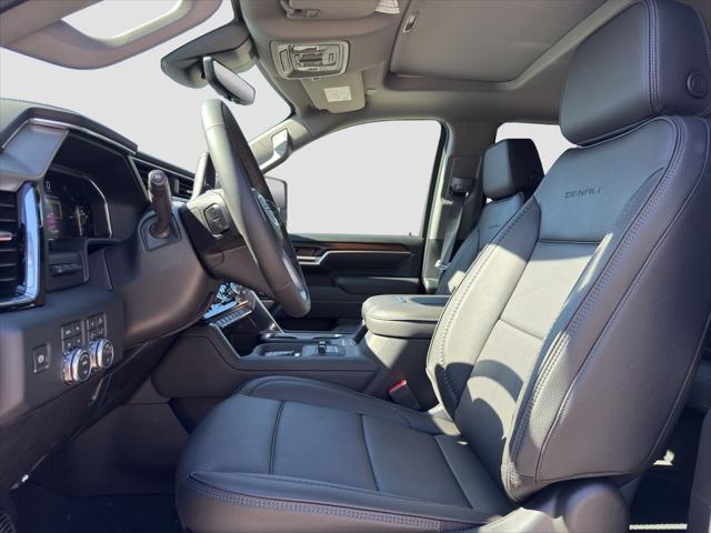 2026 GMC Sierra 2500HD Crew Cab, Standard Bed, Denali, 4WD