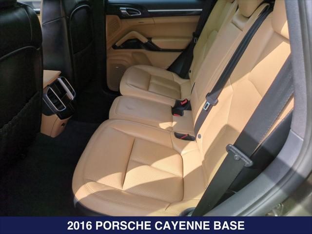 2016 Porsche Cayenne Base
