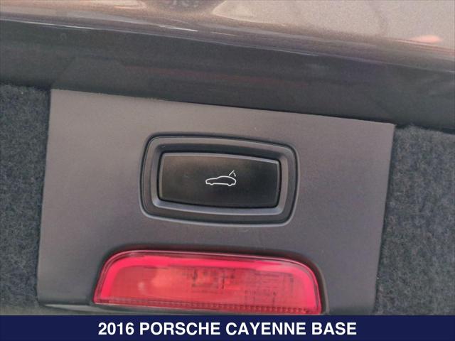 2016 Porsche Cayenne Base