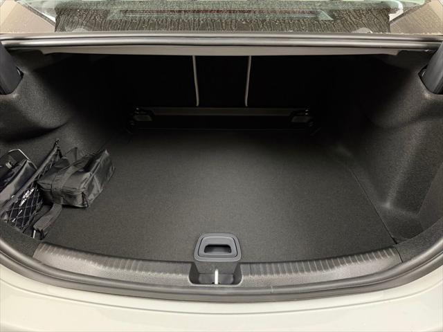 2026 Mercedes-Benz C-CLASS C 300 C 300